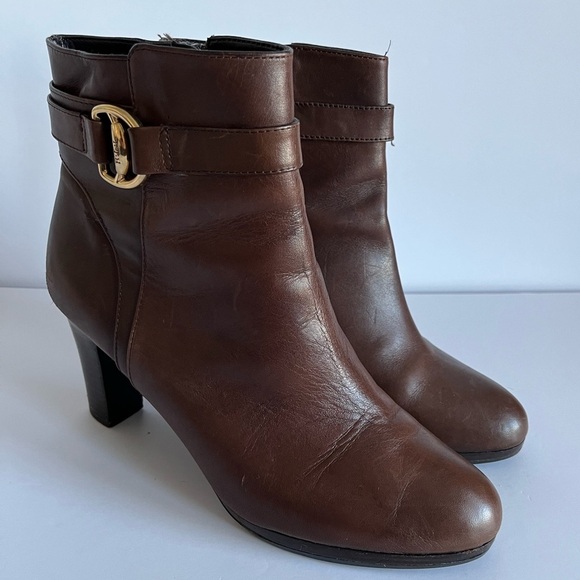 Lauren‎ Ralph Lauren Brown Leather Belted Mandy Boots Stacked Heel size 10B - Picture 1 of 9
